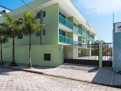 Apartamento com ar condicionado e Wi-fi, frente mar - 03 dormitórios - Edifício Luz do Sol Ubatuba